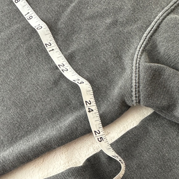 Scripture Crewneck - Picture 9 of 9